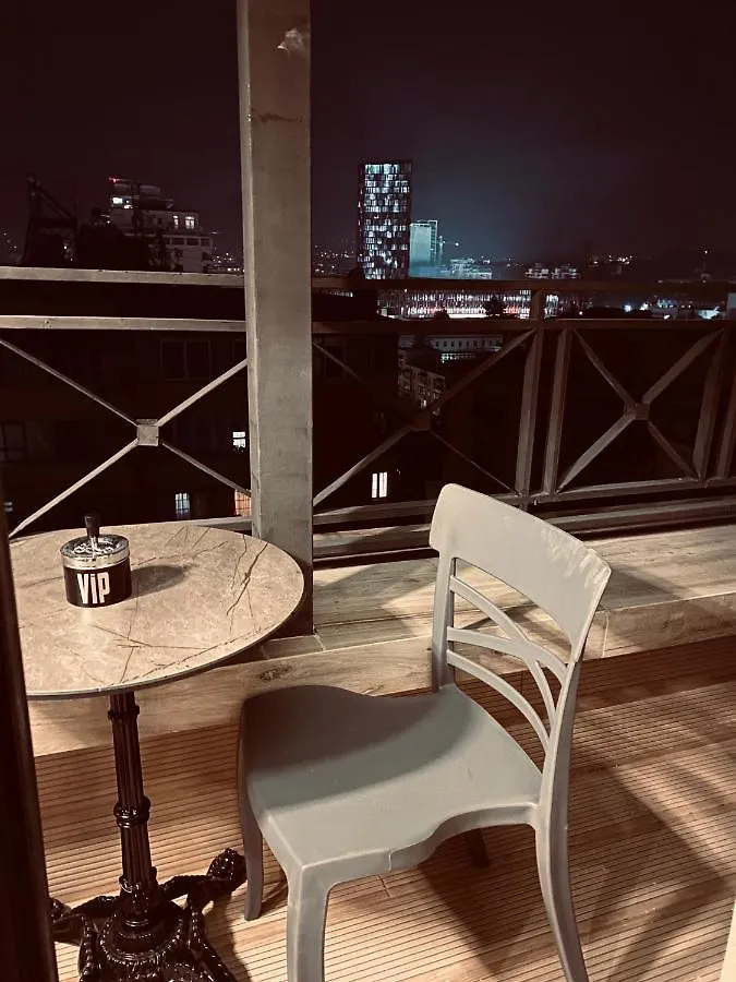 Apartment Deluxe Rooms In Blloku Area Tirana