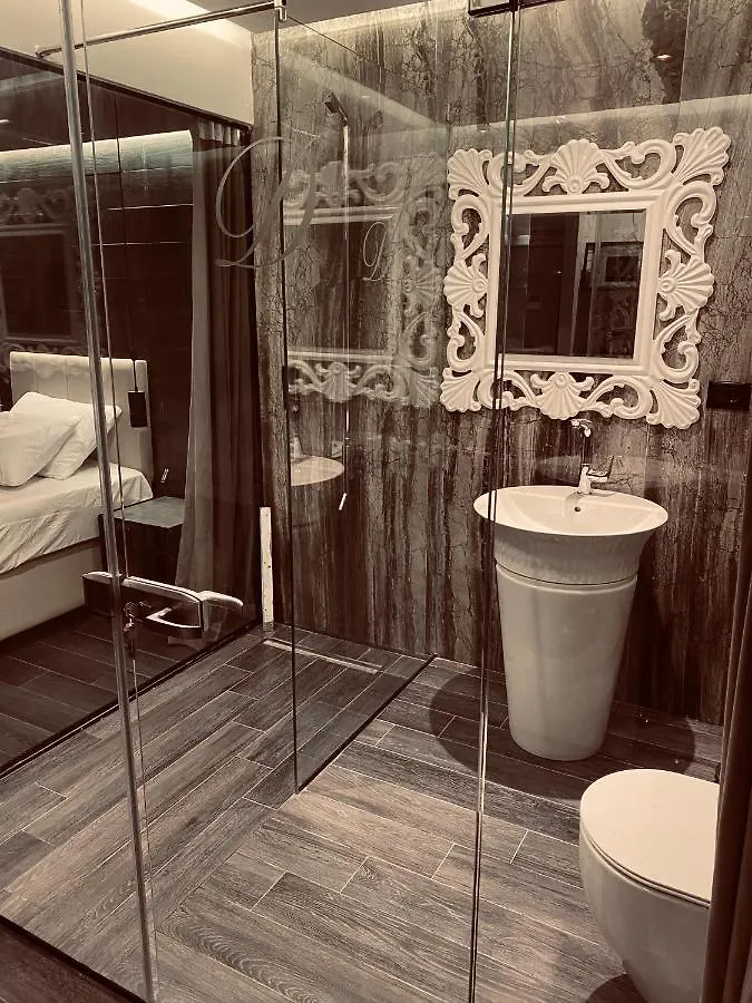 Deluxe Rooms In Blloku Area Tirana Albania
